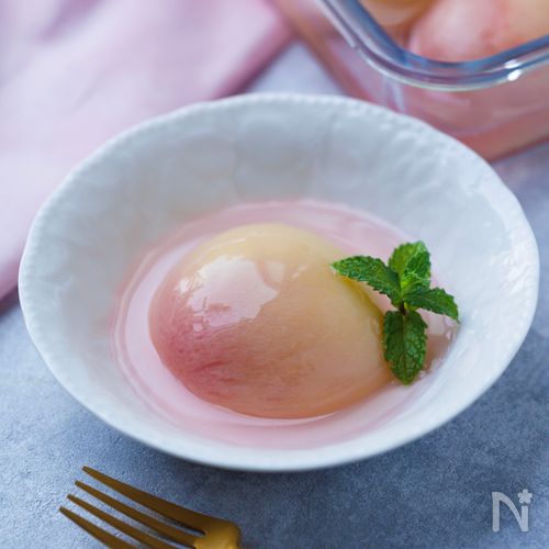 ほんのりピンクの白桃のコンポート