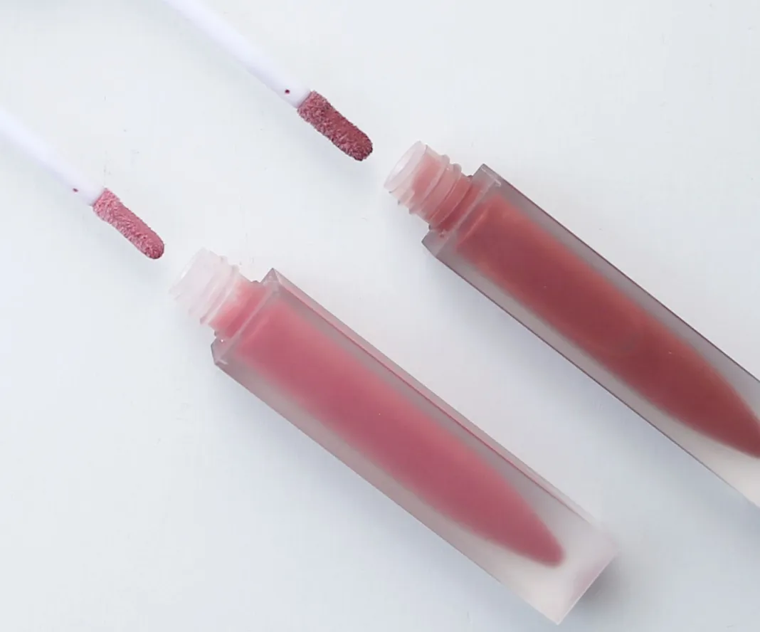 トリートメント・リップグロスキット 1個マンデイムーン