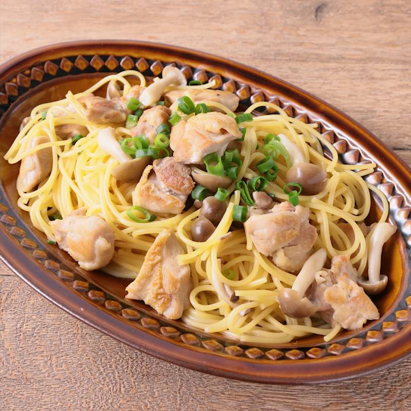 すだち香る！ 鶏肉と舞茸の和風パスタ