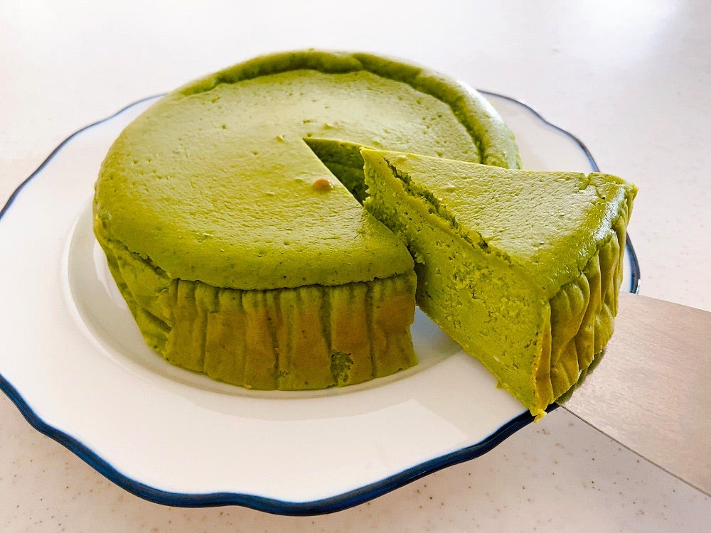 グルテンフリー抹茶バスクチーズケーキ高円寺の人気カフェ監修・ギフトにもおすすめ - お菓子の結屋