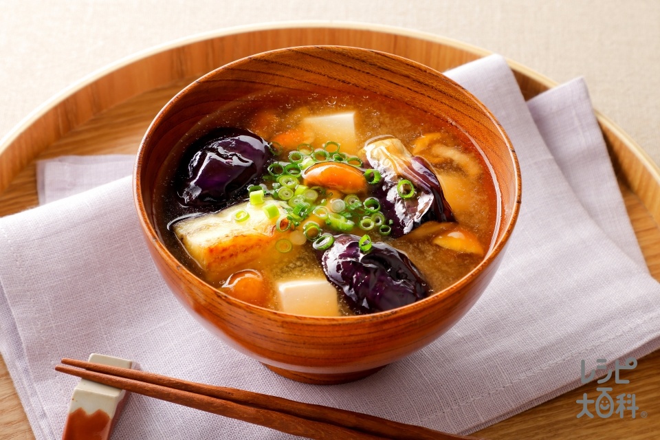 キャベツとなすの炒め味噌汁