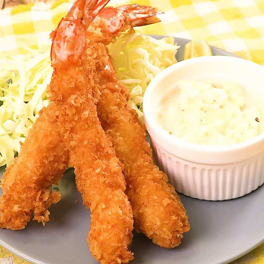 まっすぐに揚がるエビフライの作り方