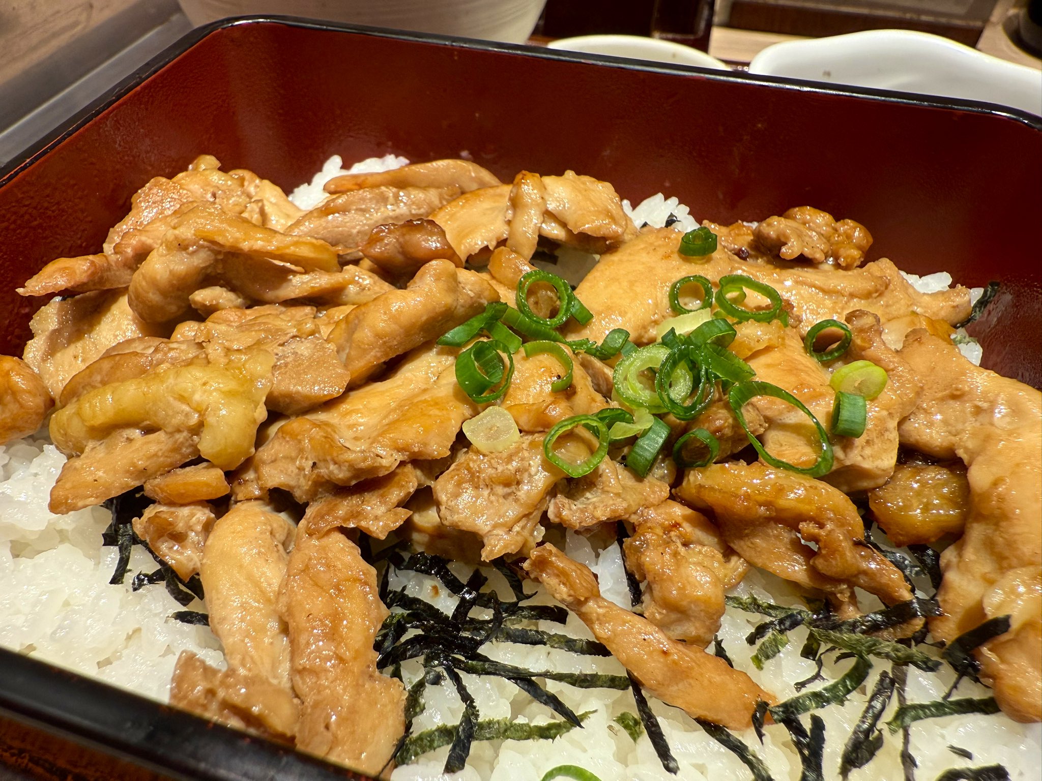 マジックはついたけれど＆ やよい軒 地鶏まぶし定食