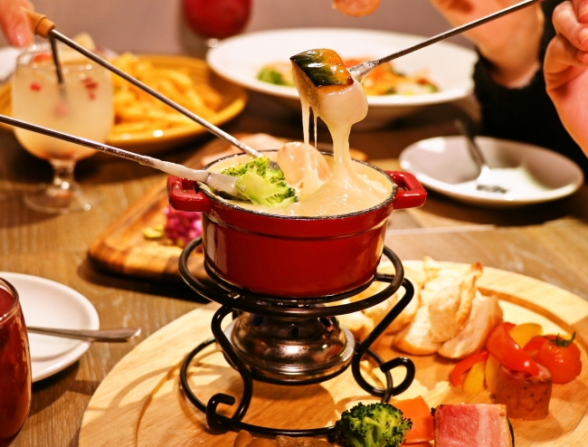 みんなで楽しく食べよう♪ チーズフォンデュ＆チョコフォンデュ レシピキナリノ