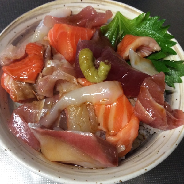 一皿で二度楽しめる！『秋の味くらべまつり』を開催！大切りの厳選まぐろを赤身と煮切り醤油漬けで味わう「大切り厳選まぐろ食べ比べ」が税込120円～で登場！antenna アンテナ