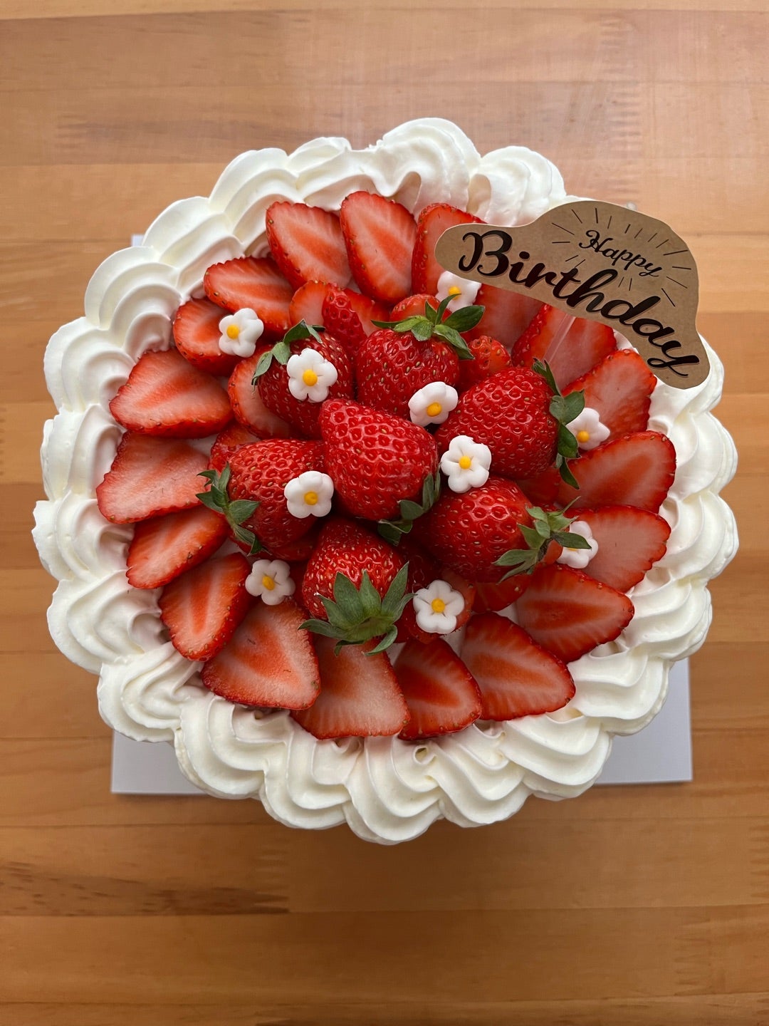 いちごたっぷりホールケーキはいかがでしょうか🍓ICHIGO COMPANY SWEETS LAB いちごカンパニースイーツラボ のニュースまいぷれ 新発田・胎内・聖籠