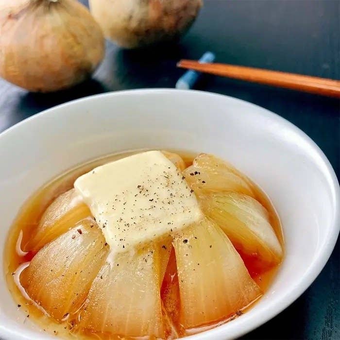 玉ねぎのレンジ蒸し コンソメバター風味