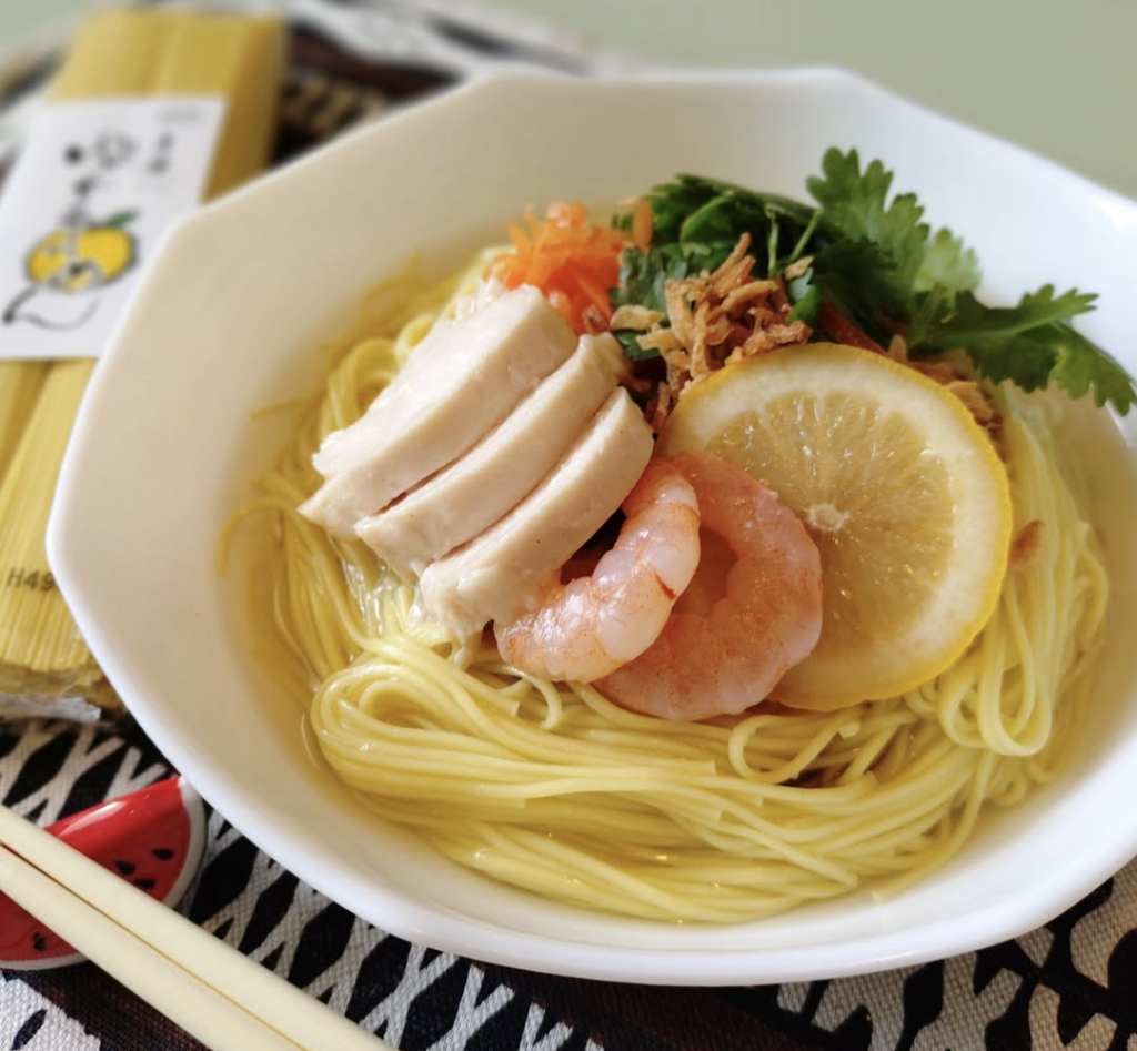 茹でたそうめんに和えるだけ！超簡単なのに激ウマ！『旨み明太子そうめん』の作り方 - てぬキッチン