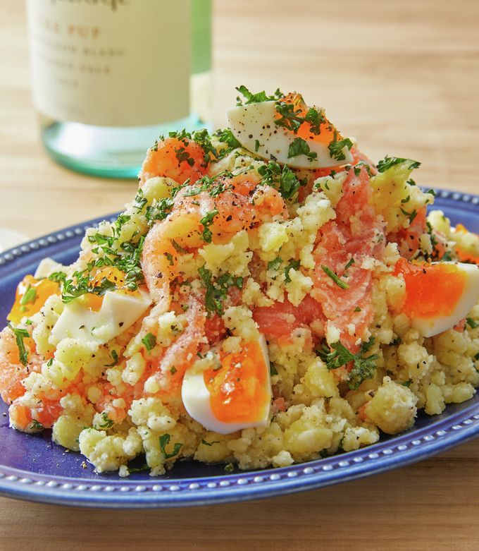 スモークサーモンとクリームチーズのきゅうり巻きサラダ