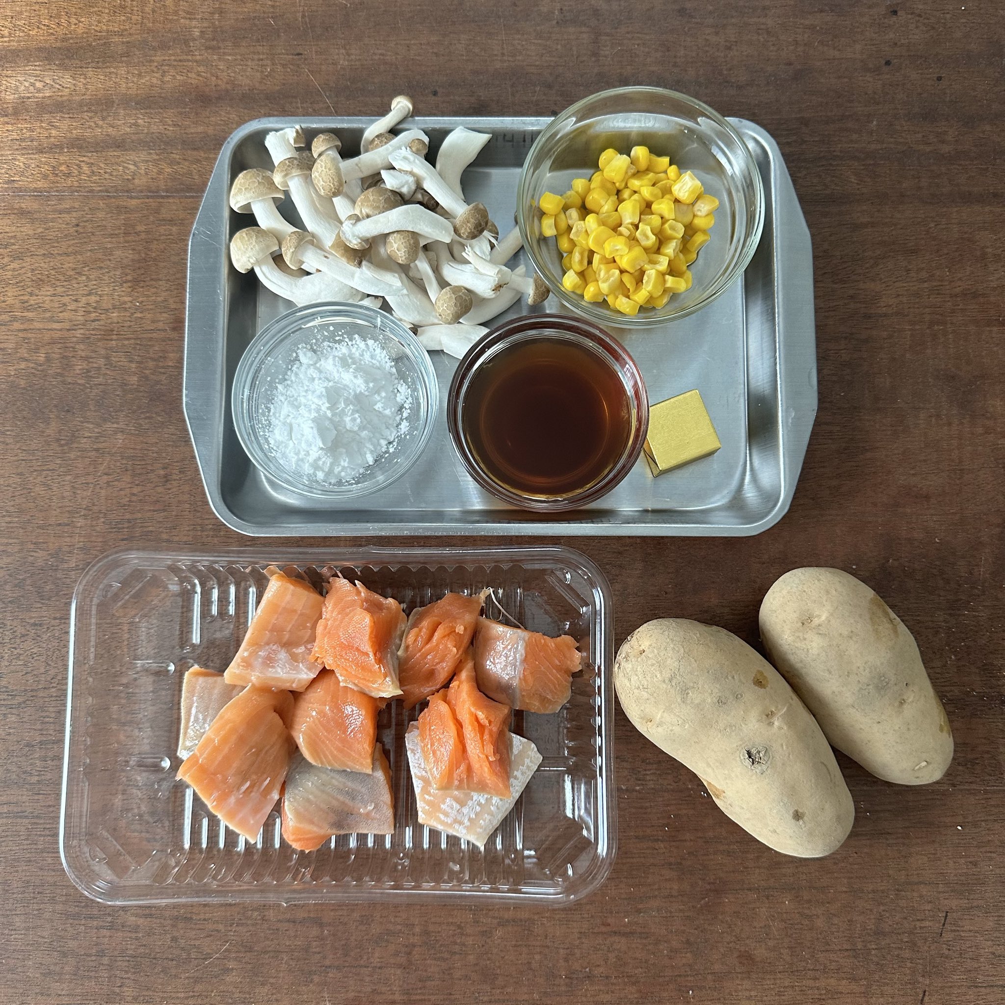 鮭じゃがコーンバターすいかの北九州ランチ