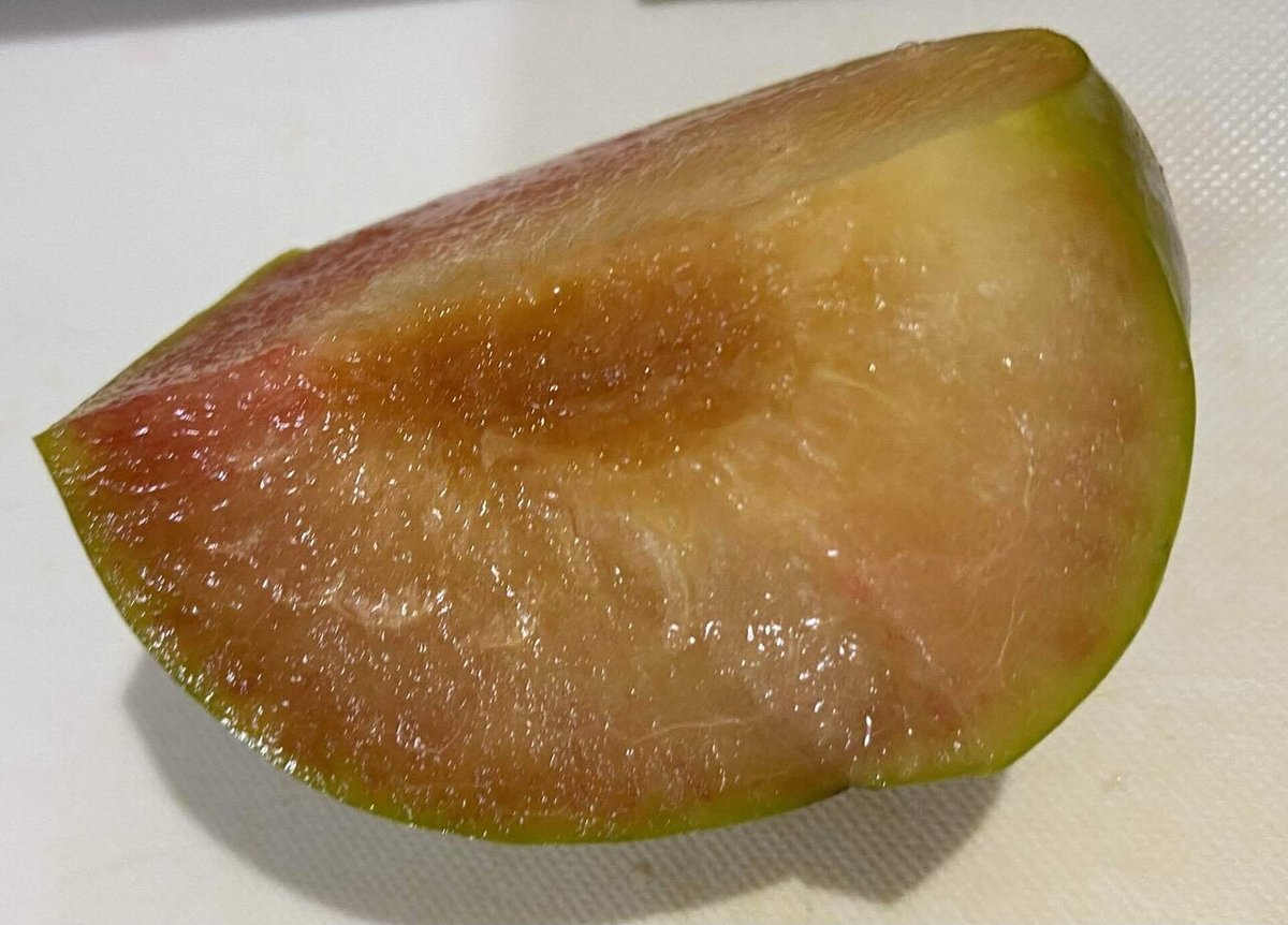 すももの切り方と食べ方ガイドTikTok