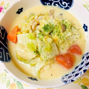 クリスマスにも♥手羽元と白菜のクリーム煮