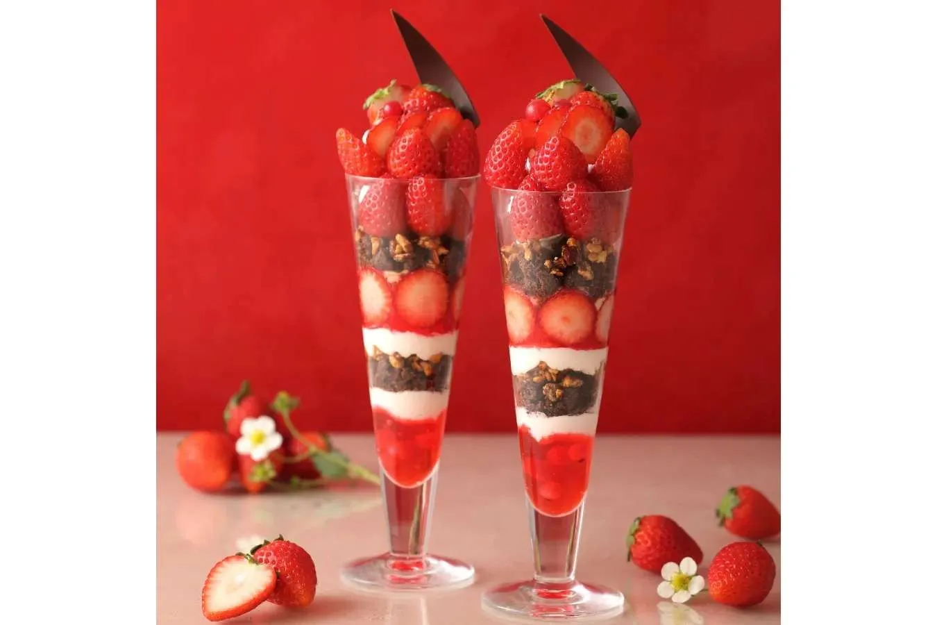 ③ いちごパフェ☆ 東京・2022 3月限定のいちごパフェおすすめ3選！酒粕