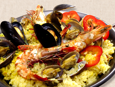 チキンときのこのバレンシア風パエリア