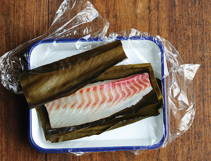 鯛の昆布締めのレシピ 作り方：白ごはん.com