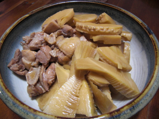 たけのこのアク抜き 米ぬかなしでもうまくできる重曹を使った茹で方をご紹介クラシル