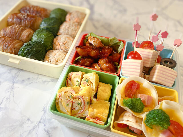 男子が公園デートで食べたいのは、どっち!? 「彼女の手作り弁当」と「市販のお弁当」「マイナビウーマン」