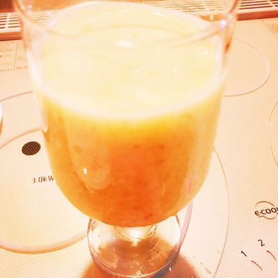 豆乳バナナジュースを氷を入れて作るレシピ。 - Fily