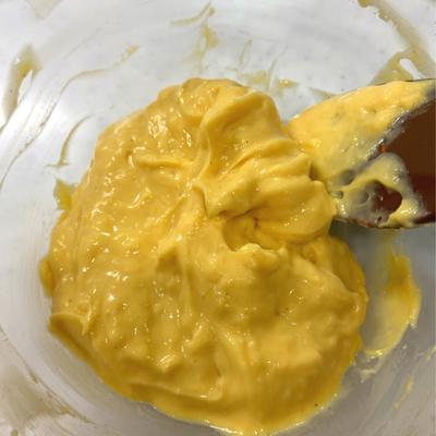 フライパンひとつで作る, 米粉のカスタードクリーム, ダマになりにくい米粉の特性を活かして, カスタードクリームを作りました♪,子どもにはやや甘めですが, 市販のものに比べると甘さ控えめです🧡, パンに挟んだり, 塗ってトーストするものOK！, 朝ごはんに出してみたら,子どもたち大歓喜でした🙌🏻, 怒ってばかりの母なので, たまには甘くいかないと😂🩷,朝ごはんこどもごはん米粉