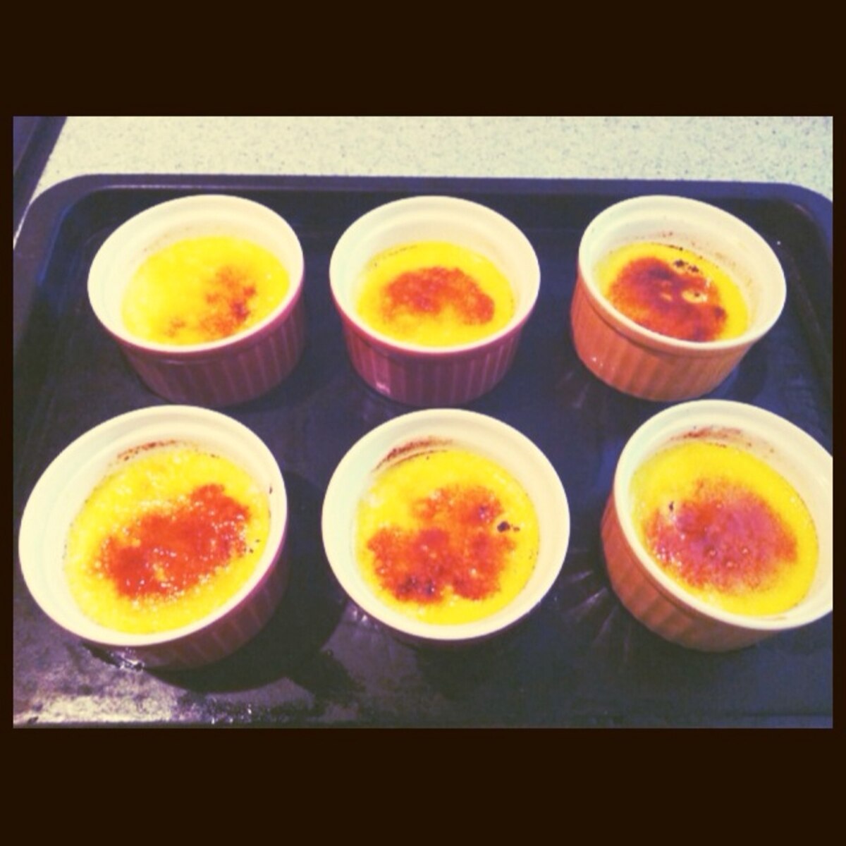 クリームブリュレ, 材料3つで簡単に出来る！, ☆スーパーカップ超バニラ, ☆たまご, ☆グラニュー糖,スーパーカップ スーパーカップスイーツ スーパーカップ超バニラ クリームブリュレ ブリュレ シェラカップ料理キャンプスイーツアウトドアスイーツ brûlée