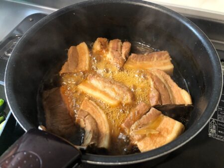 やわらかとろとろ♪ 豚の角煮を圧力鍋なしでおいしく作る3つのコツ - macaroni