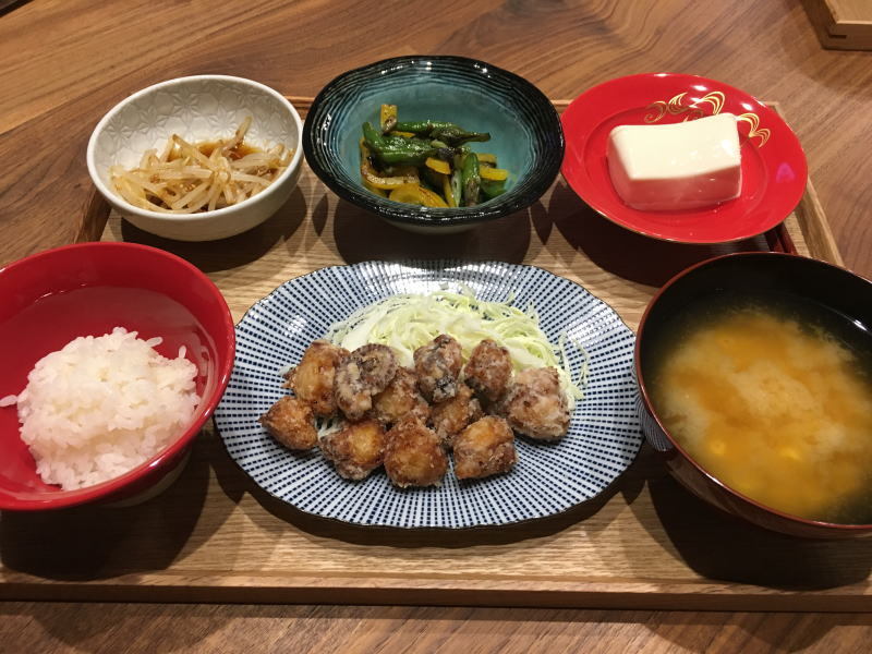 カリカリ唐揚げ弁当と小松菜の桜えび炒めレシピ