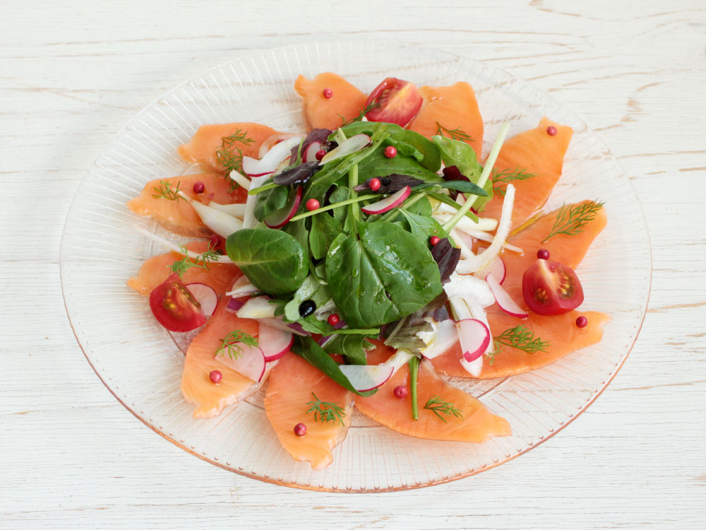 彩り鮮やか♪ サーモンとアボカドのカルパッチョ