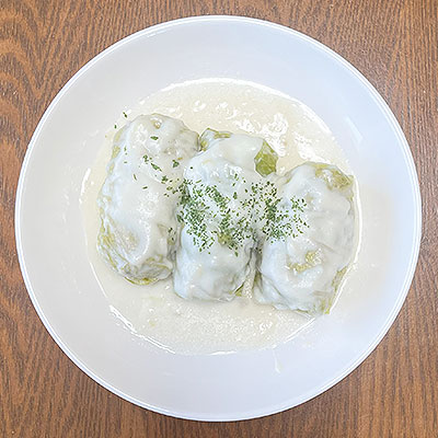 春の食卓にロールキャベツシチュー。スパイスとハーブと栗原はるみ