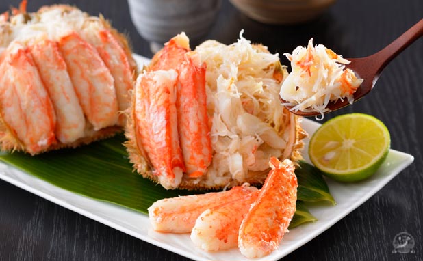 毛ガニを丸ごと！ “毛ガニと大根の白味噌バター鍋” 絶品鍋レシピ28daysWeb eclat50代女性のためのファッション、ビューティ、ライフスタイル最新情報