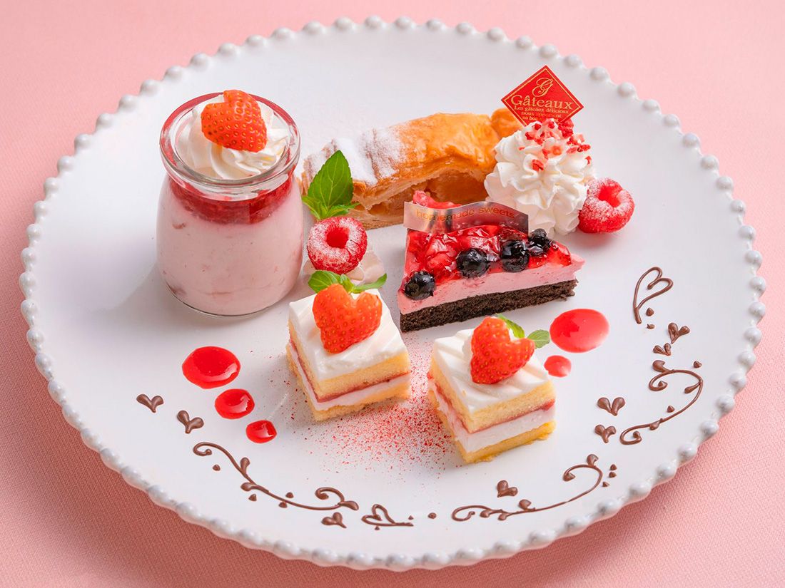 そろそろ終了です桜スイーツ🌸桜づくしのデザートプレート 🌸桜ベリーのホットラテ 🌸桜ベリーのクリームソーダ 🌸チョコミントパフェ春ver.桜のパウンドケーキ桜スイーツ2025さくらスイーツ桜スイーツデザートプレートデザート盛り合わせ桜のチーズ