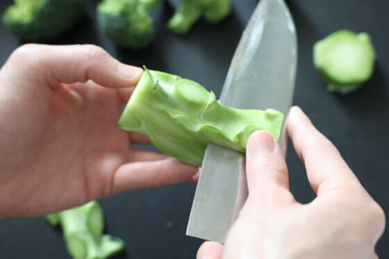 ブロッコリーの茎はどこまで食べられる？切り方・食べ方・冷凍方法も！ほほえみごはん-冷凍で食を豊かに-ニチレイフーズ