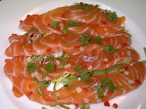 スモークサーモンとキュウリのドーム包み １ 『レシピの話』レシピの話FFCC フランス料理文化センタ