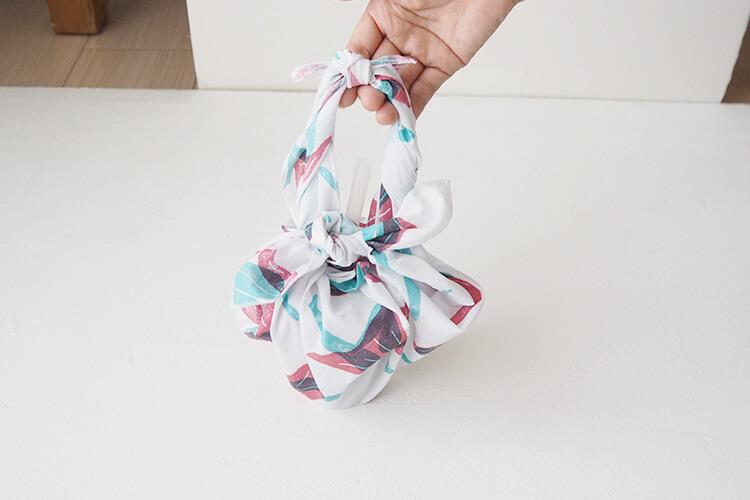 型紙無料 ドリンクカップホルダーを簡単手作りしてみた！持ち歩きできて便利！ - リビングがおもちゃでいっぱい