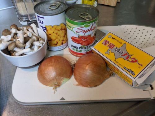 トマト缶の酸味を消す対処法9選！加熱で飛ばす・調味料で緩和する方法を紹介！ ちそう