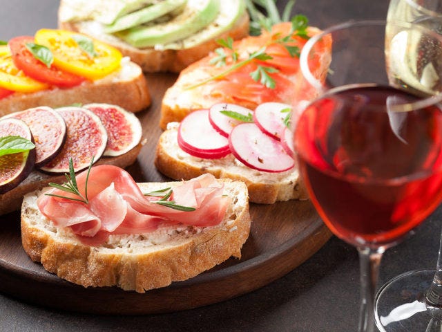 仕事帰りは、ホテルで“パン飲み”！タパスとワインを愉しむ「NIGHT LOUNGE」がオープン。2024ホテルニューオータニ 東京