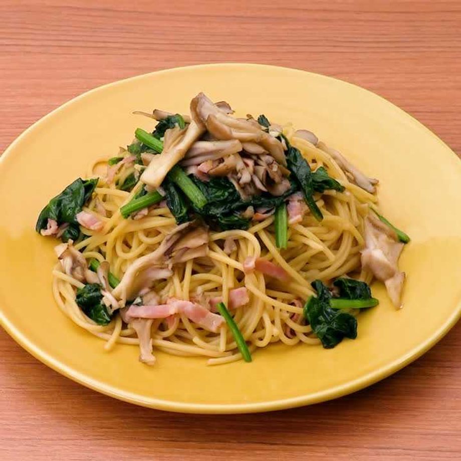 10分パスタのレシピ ほうれん草とじゃがいもベーコンのオイルソースパスタ