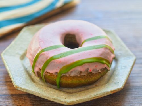 スタバ新作「抹茶クリームドーナツ」を注文してみた 進撃のグルメ- エキスパート - Yahoo!ニュース