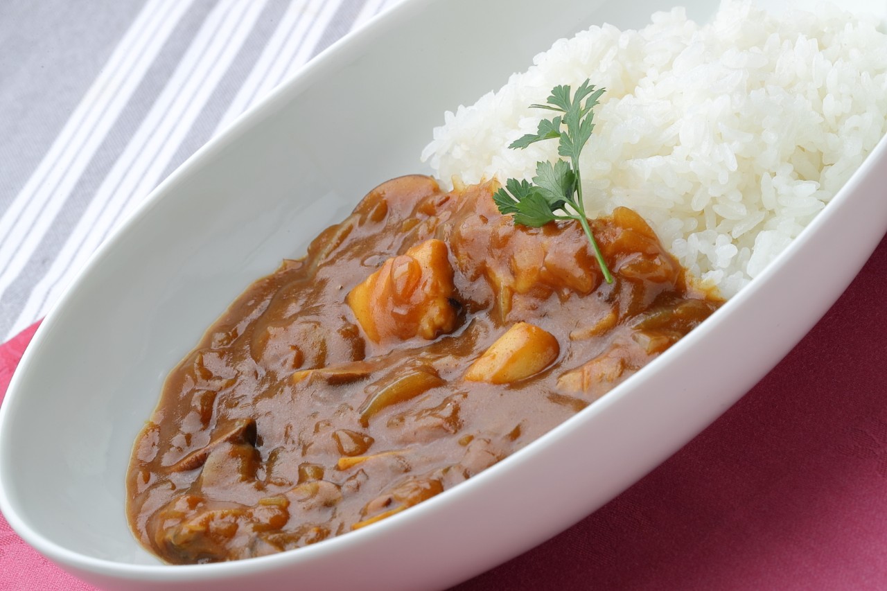 新発売 「ガヴィアル 冷凍シーフードカレー」 中辛欧風カレー専門店 ガヴィアル