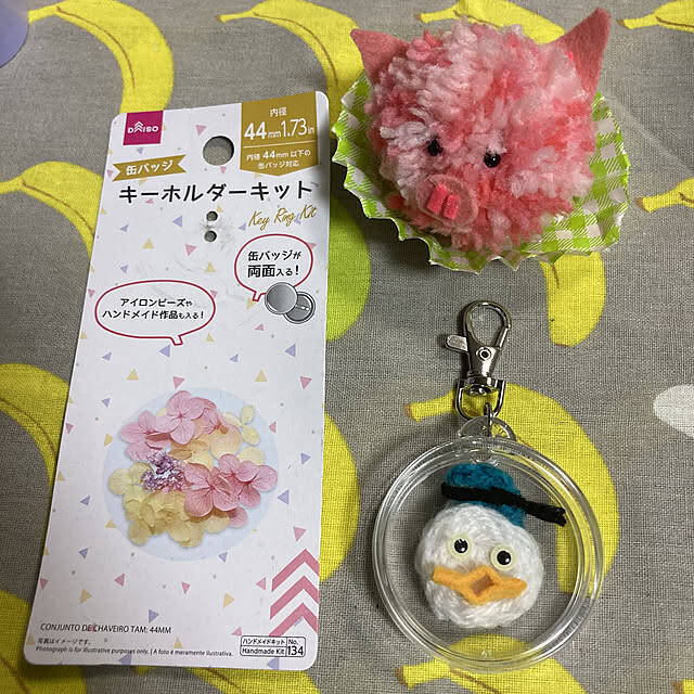 100均ダイソーの缶バッジキーホルダーキット。収納例や活用法をご紹介SPOON HOME