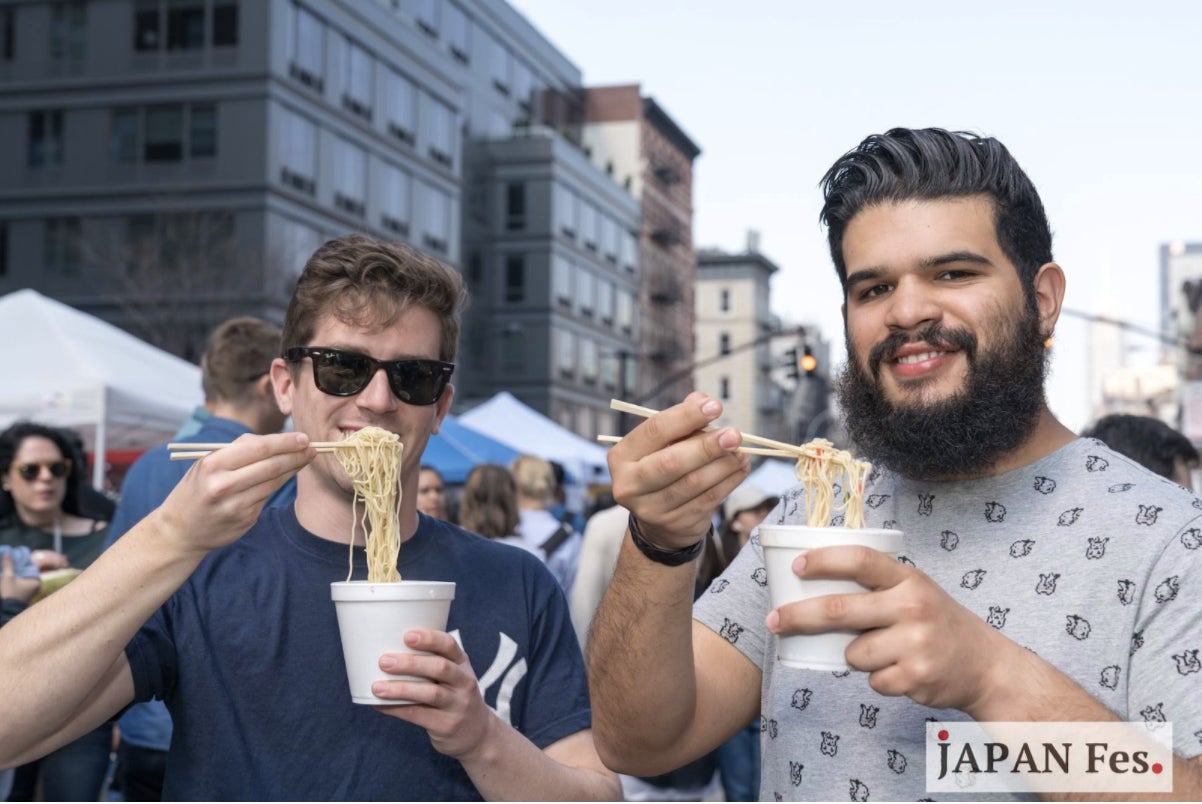 ホットな和食”として海外で注目を集めるたこ焼き その訳とは？貿易ドットコム