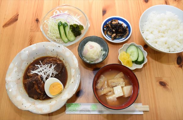 太田市沖野町「もちの木」のかつ煮ご飯と角煮定食カゴハラネット籠原・熊谷・深谷のグルメ情報埼玉県