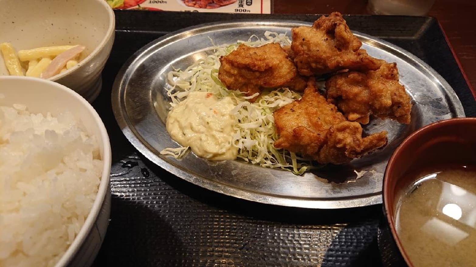 おはようございます☀大江戸でございます。 本日も元気にオープンしております。 豊洲の海鮮は絶品ですので是非お越しになってください！ご来店の際は温かい格好で来てくださいね豊洲市場豊洲グルメ築地海鮮丼大江戸海鮮丼魚ランチ朝活朝ご飯