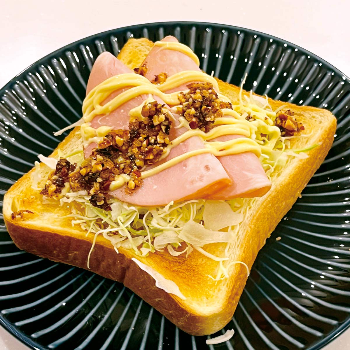 簡単＆おしゃれに朝活 食パンの朝食レシピ2品。アスパラガスのオープンサンド、モンティクリスト三越伊勢丹の食メディアFOODIE フーディー