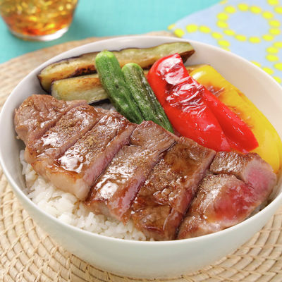 焼き肉ෆ˚ステーキ丼 わさび醤油たれレシピ・作り方 by sweet sweet ♡ - 楽天レシピ