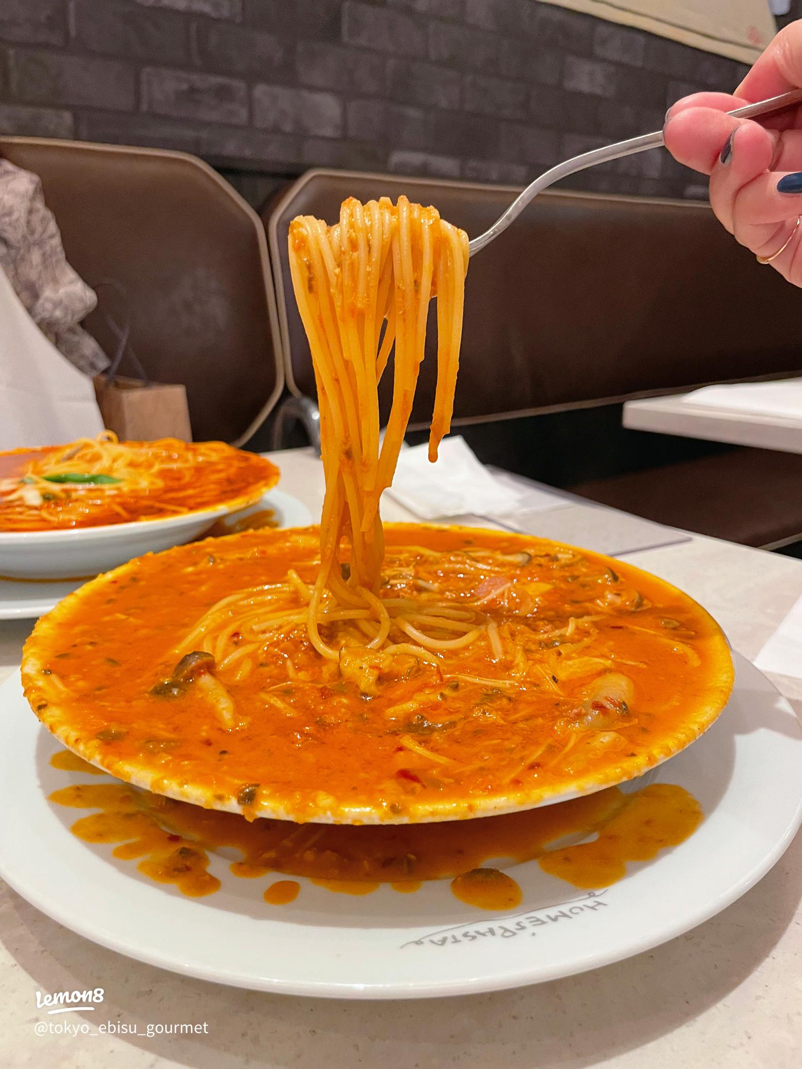 創業36年元祖・病みつきスープパスタ「IVOホームズパスタ」を店舗展開！渋谷PART2ではオープン記念！ベーカリープロデューサーとコラボしたパスタの濃厚ソースによく合う「焼きたて塩つけパン」が食べ放題東京レストランツファクトリー株式会社のプレスリリース