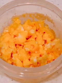 レンジでチーズスクランブルエッグ