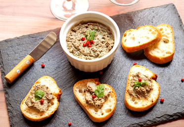 赤ワインに合う極上レシピ「レバーペースト」エノテカ - ワインの読み物