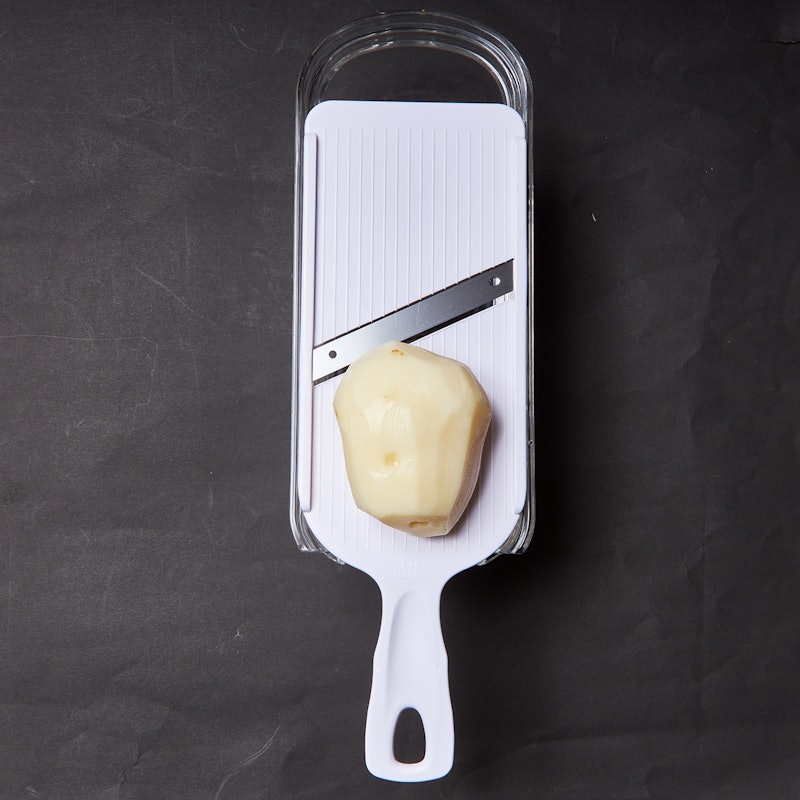 千切りスライサーで簡単キャベツみじん切り