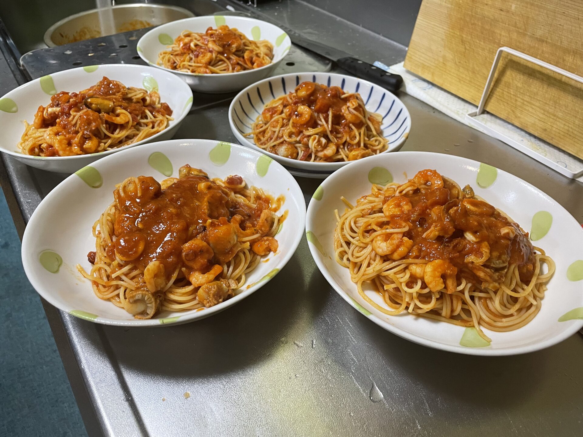 大人数で食べる料理のおすすめ25選！パーティーも簡単レシピでおもてなし！ ちそう