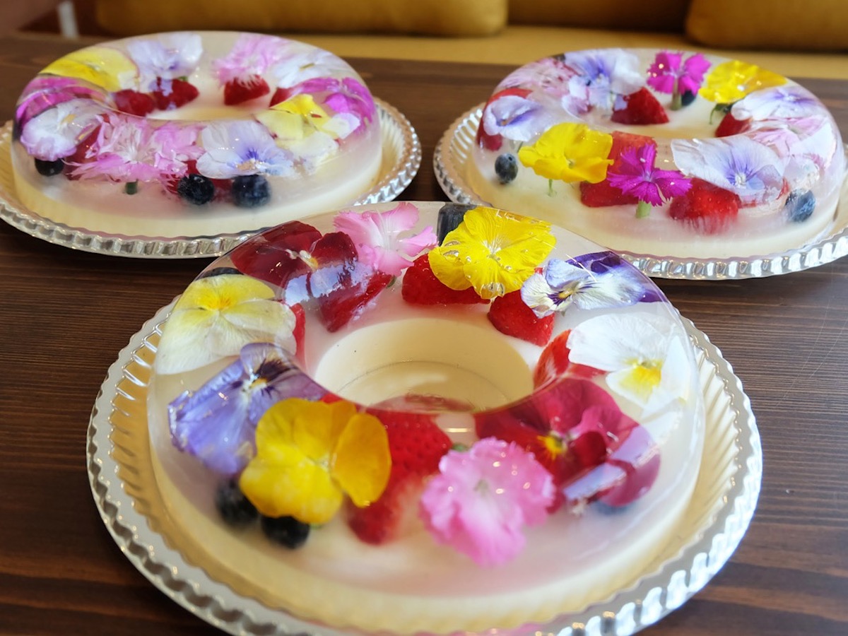 ザ・リッツ・カールトン大阪カーネーションを飾った「食べるフラワーギフト」など母の日に贈るギフト商品のご予約受付開始マリオット・インターナショナルのプレスリリース